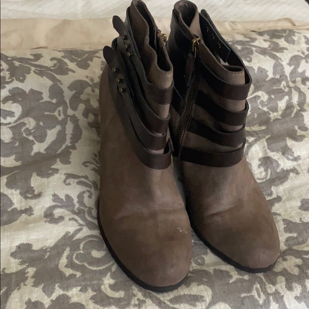 Ankle booties